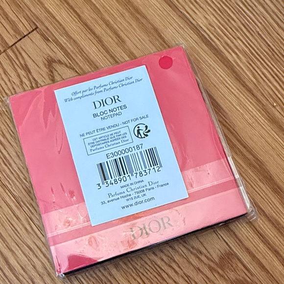 Miss Dior Notepad - Picture 5 of 5